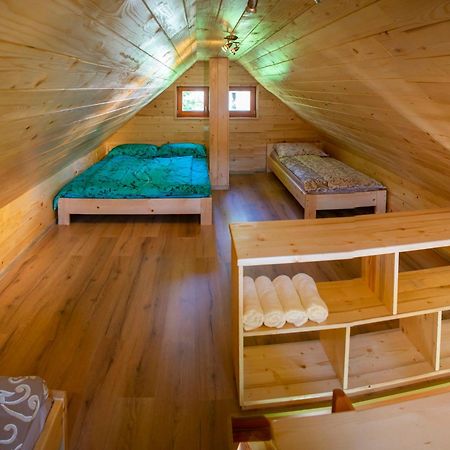 Wooden Chalet - Homestead Vrhovc زلزنيكي المظهر الخارجي الصورة